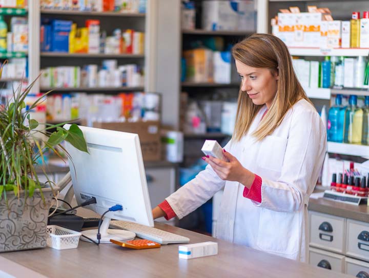 DIPLOMA OF PHARMACY ASSISTANT AND PHARMACEUTICAL WAREHOUSE MANAGEMENT