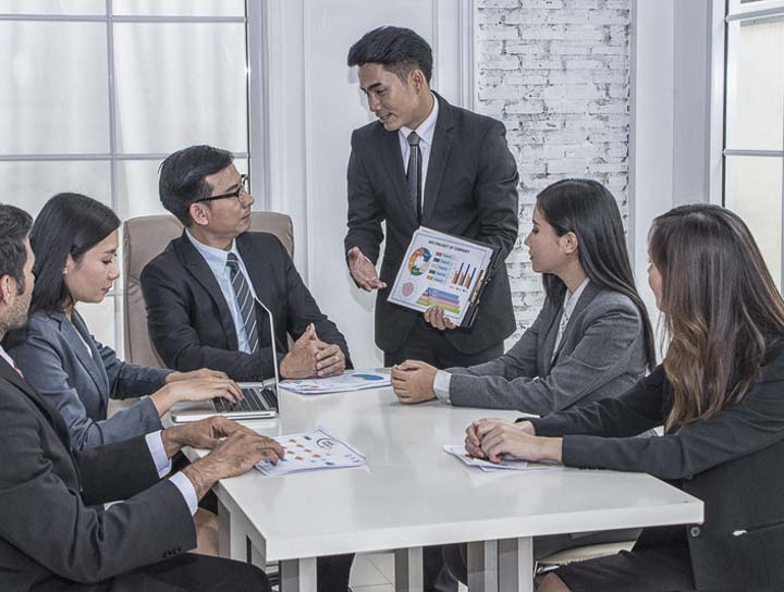 DIPLOMA OF BUSINESS ADMINISTRATION AND ENTREPRENEURSHIP