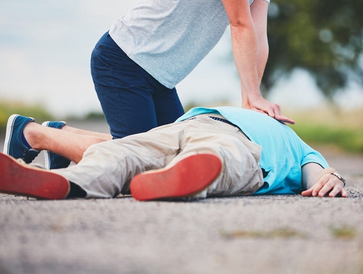 FIRST AID COURSE 